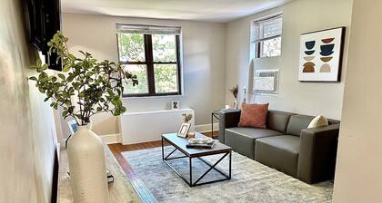 This apartment is a 1 bedroom(s), 1 bathrooms, located in Philadelphia, PA.