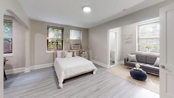 Schreibtisch, Bügeleisen/Bügelbrett, kostenloses WLAN, Bettwäsche