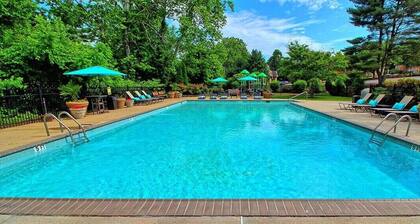 Pine Brook Apartments: Luxurious living in a stunning wooded setting