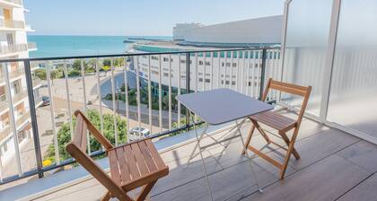 Studio for 2 with direct beach access, balcony