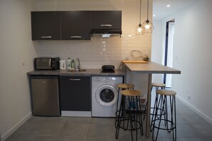 Kühlschrank, Mikrowelle