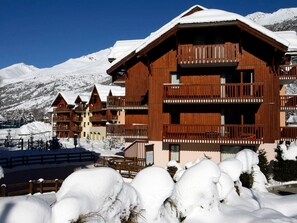 Esterni