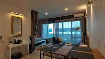 Iron/ironing board, free WiFi