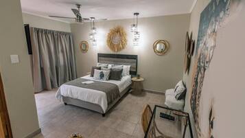 Comfort Double Room | Individually decorated, individually furnished, laptop workspace