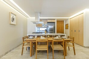 Dining - 1BR Rooftop & Pool in Cardinal (San José del Cabo)
