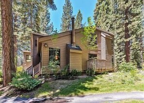 Exterior - 45 Coeur Du Lac - walk to beaches (Incline Village)