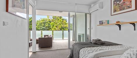 1 bedroom, iron/ironing board, travel crib, WiFi