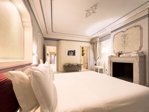 6 chambres, fer et planche à repasser, lit parapluie, Wi-Fi gratuit