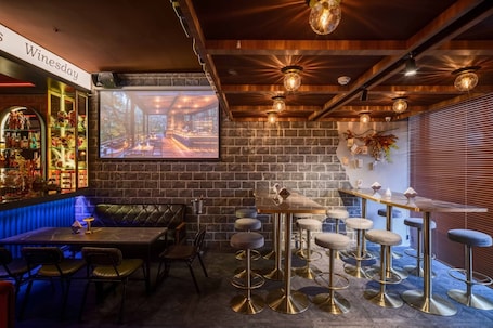 酒吧(店内)