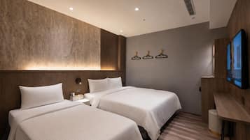 Down duvets, minibar, free WiFi, bed sheets