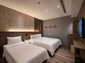 Standard Triple Room | Down duvets, minibar, free WiFi, bed sheets - Fun Stay Inn Ximen (Taipei)