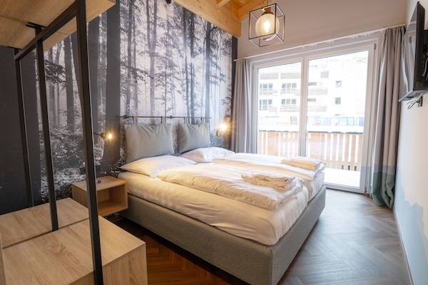 Deluxe Penthouse, 3 Bedrooms | Kalis bunyi, Wi-fi percuma, cadar katil