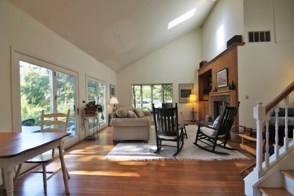 Interior - Room for the whole family at this Chautauqua Institution home! (Chautauqua)