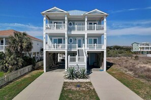 Exterior - Discover Oak Island Nest Egg: a spacious 5-bedroom retreat with ocean views and private pool. (Oak Island)