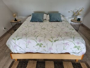 4 bedrooms, iron/ironing board, travel crib, free WiFi - Vue Magnifique - Proche Paris (Conflans-Sainte-Honorine)