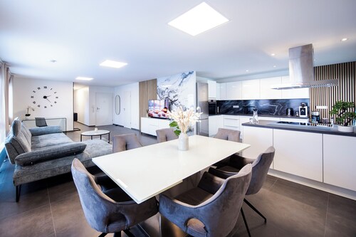 Zentral Gelegene Luxuswohnung