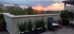 Terrace/patio - Beautiful rooftop duplex with a balcony overlooking the park (Modi'in-Maccabim-Re'ut)