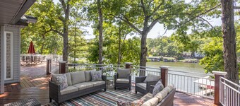 Cove Front, Kayak, Pedal Boat, and Nearby Restos