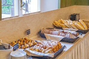 Petit déjeuner buffet compris tous les jours