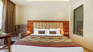 Minibar, rollaway beds, free WiFi, bed sheets