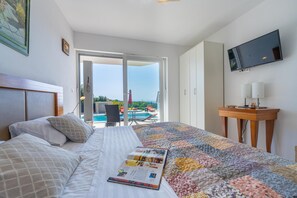 4 Schlafzimmer, Zimmersafe, Bügeleisen/Bügelbrett, kostenloses WLAN