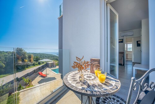 Villa Rozeta with sea view