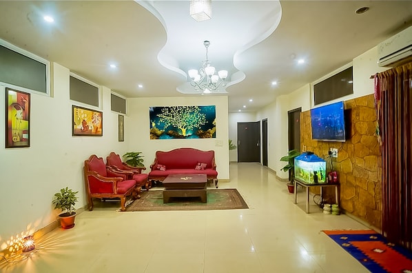 Room | Living area