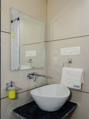 Executive Room | Bathroom | Towels - Hotel Zillion Executive (Mumbai)