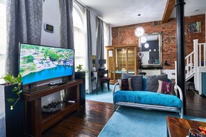 TV
