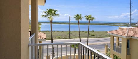 Apartment, Mehrere Betten, Balkon, Poolblick (Las Verandas) | Unterkunftsgelände