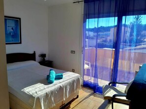 4 soverom, strykejern/-brett, wi-fi og sengetøy