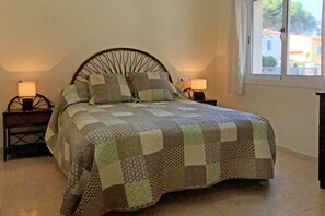 3 Schlafzimmer, Bügeleisen/Bügelbrett, WLAN