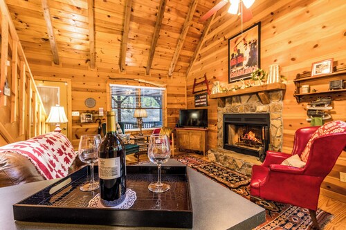 Black Bear Bungalow - Free Spring Night