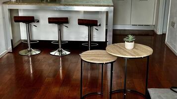 Apartment, 1 Queen Bed with Sofa bed | Interior