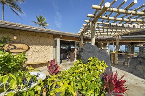 Terrace/patio - Luxurious 2 bed 3 bath Waipouli Beach Resort Rental (Kapaa)