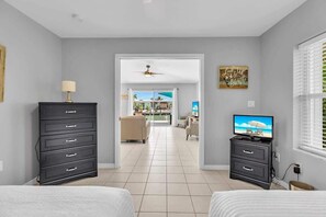 3 soverom, strykejern/-brett, reiseseng for barn og wi-fi