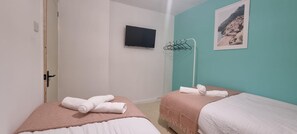 Casa | 3 quartos, Wi-Fi de cortesia, roupa de cama