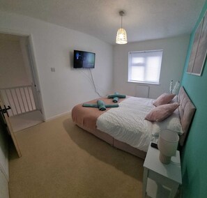 House | 3 bedrooms, free WiFi, bed sheets - Stunning 3-bed Home Near City Centre, Chic Comfort (Birmingham)