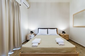 Deluxe-Apartment, Balkon | 1 Schlafzimmer, Zimmersafe, Bügeleisen/Bügelbrett, kostenlose Babybetten