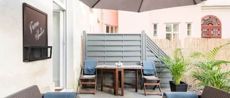 Apartment (1) | 2 Schlafzimmer, individuell dekoriert, individuell eingerichtet