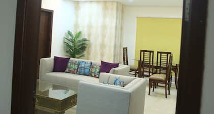 Gulberg Suites