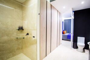 Hair dryer, towels