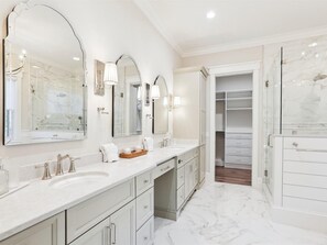 Towels - 50 Planters Wood ~ Beautiful New Build in Sea Pines! (Hilton Head Island)