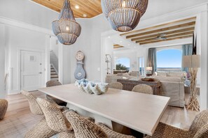 Dining - Stunning Beach Front w/Plunge Pool I Elevator I 5 Kings I 8BR Emerald Dawn (Destin)