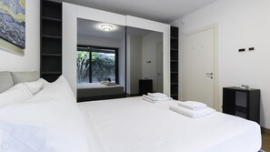 1 bedroom, iron/ironing board, bed sheets - Italianway - Traiano 33 C (Milan)