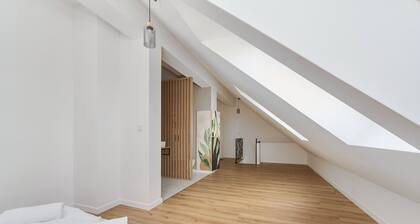 Spacious Family Apartment by Renters