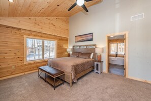 6 bedrooms, free WiFi, bed sheets - Escape to Mountains w/ All Suites & Mountain Views (McHenry)