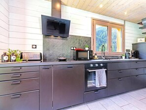 Fridge, microwave, oven, dishwasher - Chalet, wifi, view mountain, sauna, terrace, fireplace or stove, parking, tv, 180m² (Peisey-Nancroix)