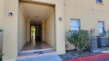 Apartment, 2 Bedrooms | Exterior detail