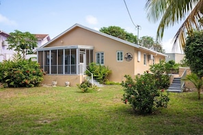 House, 3 Bedrooms | Exterior